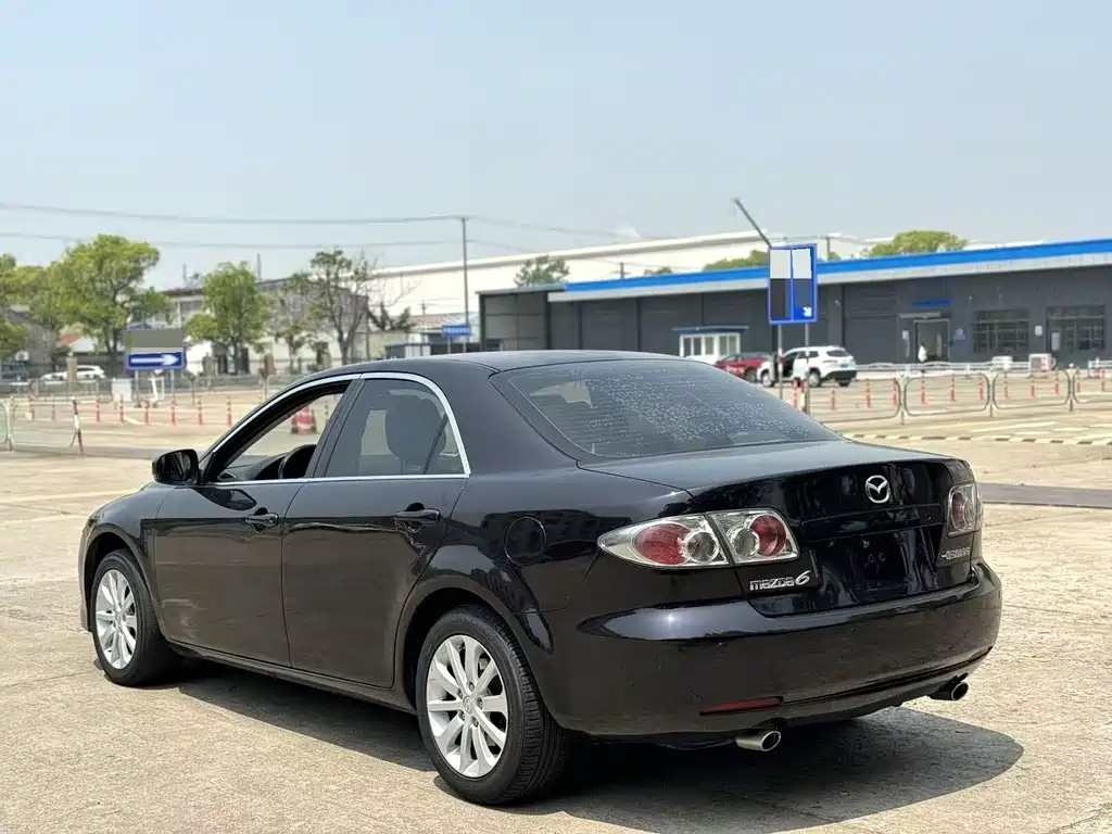 Mazda 6 2.0 L Auto Fashion