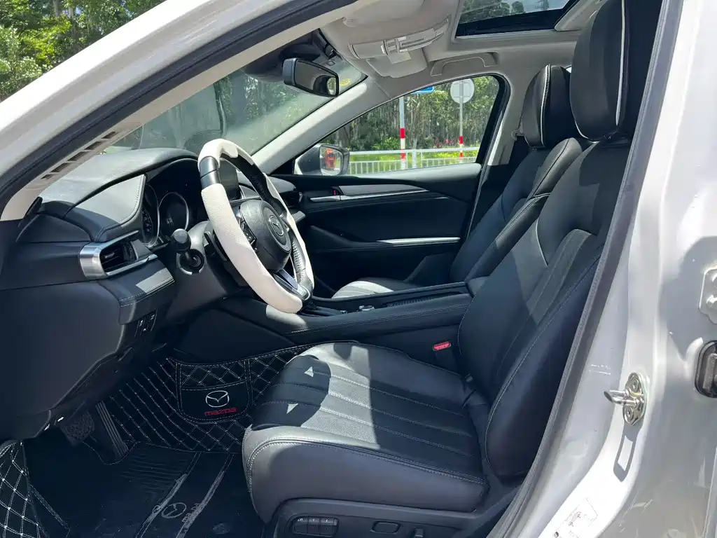 Atenza 2.5 L Blue Sky Sport