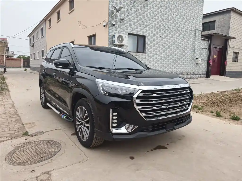 Jetour X90 PLUS 1.6 TD DCT Flat Floor + 5-seat