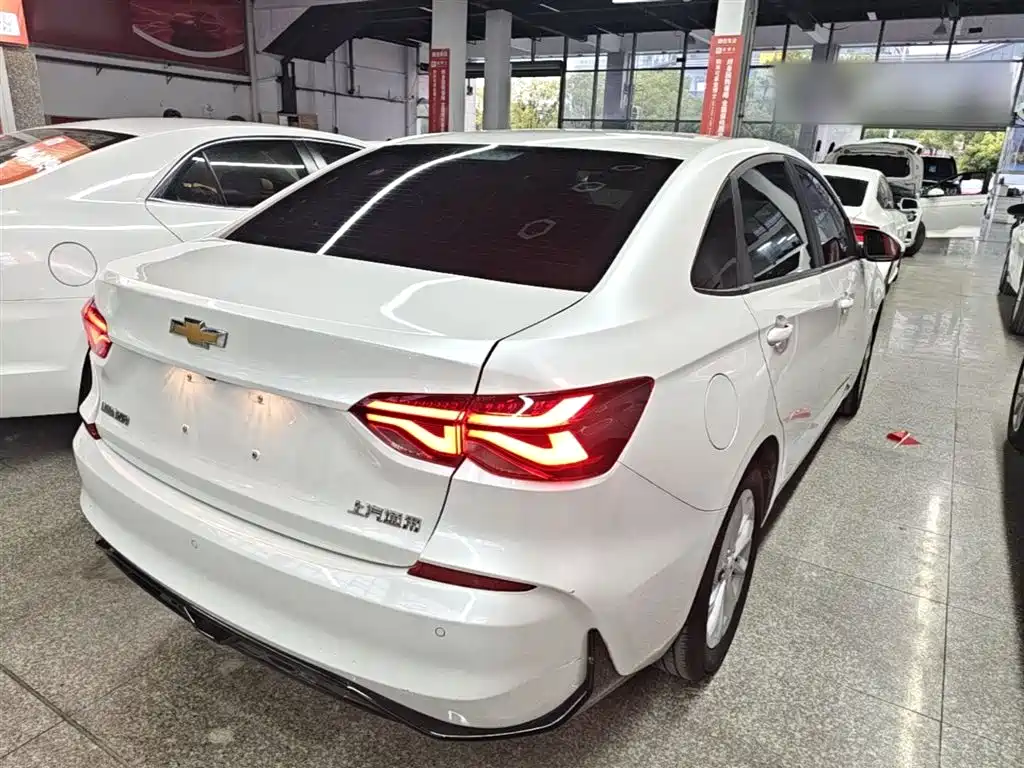 Monza 1.5 L DCT Joy