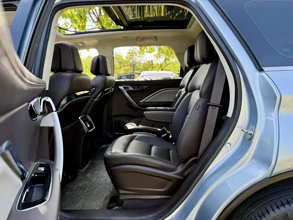 Jiaji 1.5 TD MHEV DCT Premium Enjoyment