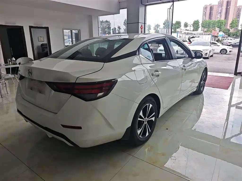 Sylphy 1.6 L XL CVT Joy