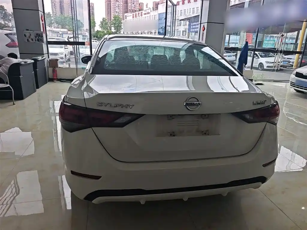 Sylphy 1.6 L XL CVT Joy