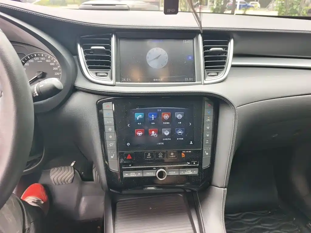 Infiniti QX50 2.0 T 2 WD Fashion