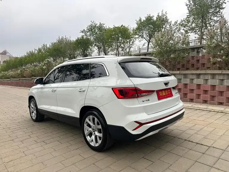 Jetta VS7 280 TSI Auto Progressive