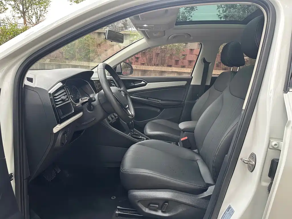 Jetta VS7 280 TSI Auto Progressive