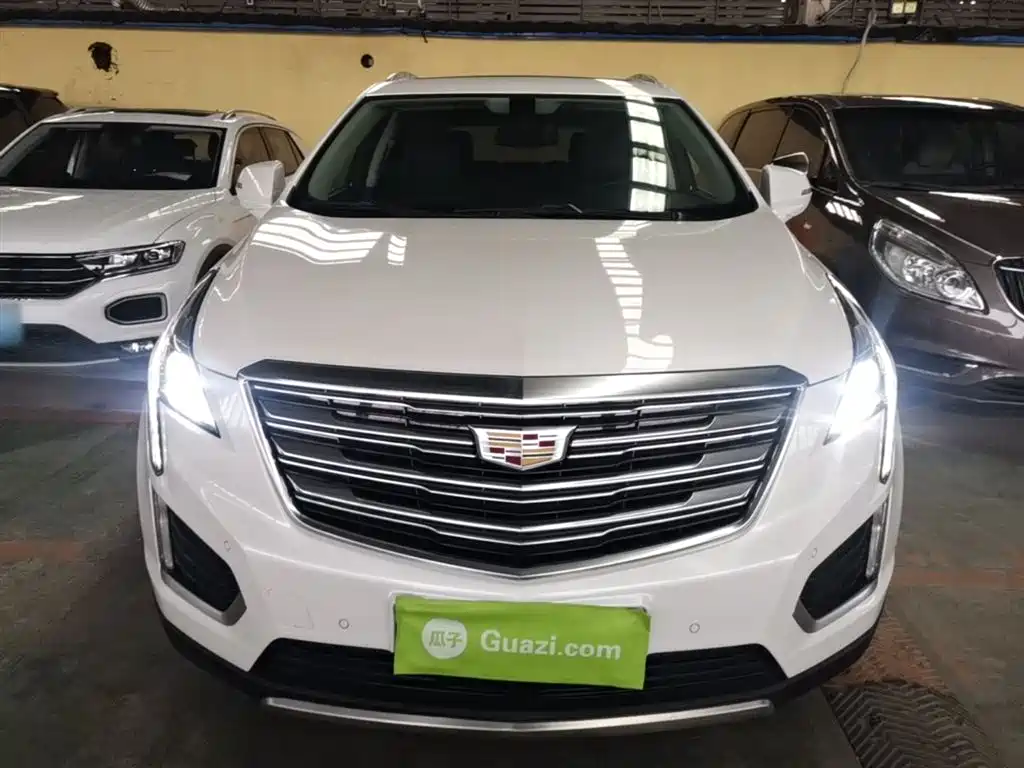 Cadillac XT5 Anniversary Celebration 25 T Luxury