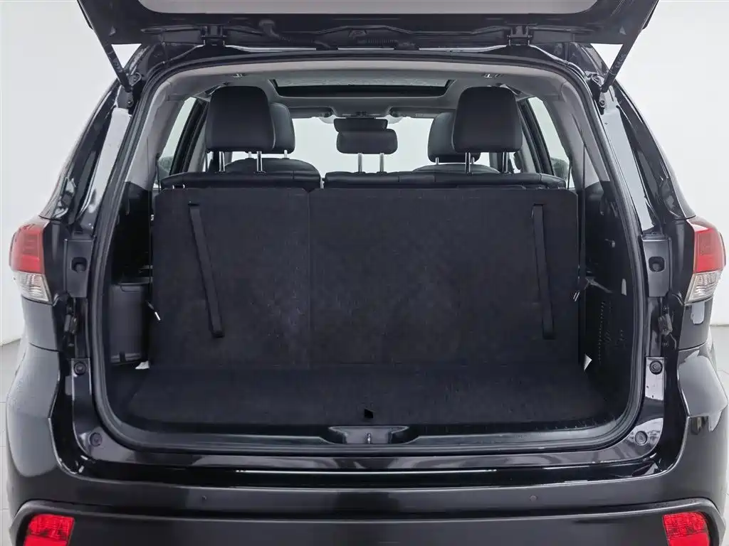 Highlander 2.0 T 4 WD Luxury 7-seat