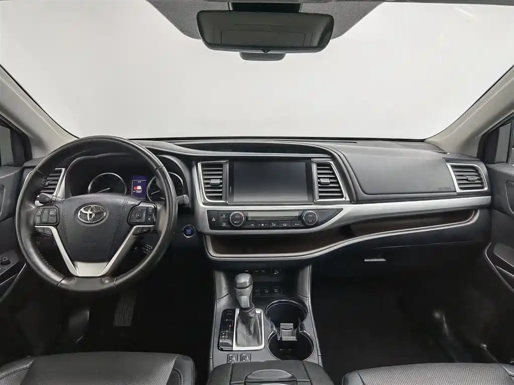 Highlander 2.0 T 4 WD Luxury 7-seat