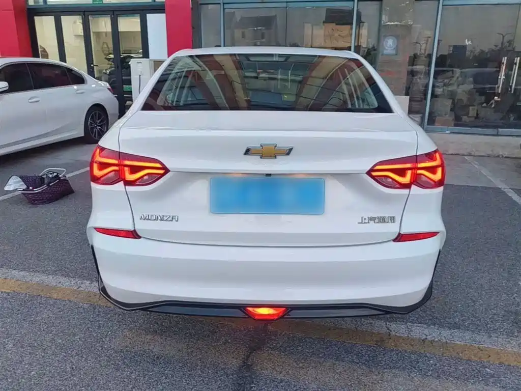 Monza 1.5 L DCT WOW Value Enjoyment