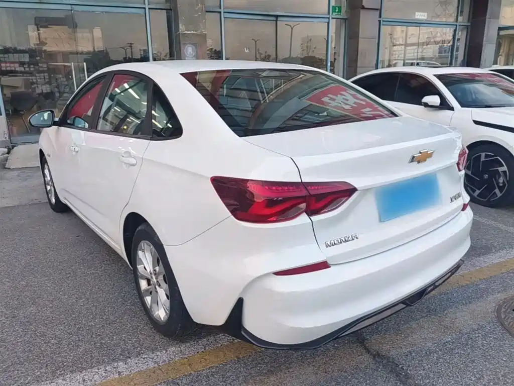 Monza 1.5 L DCT WOW Value Enjoyment