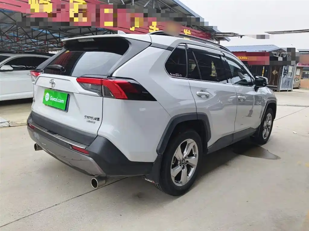 RAV4 2.0 L CVT 2 WD Style