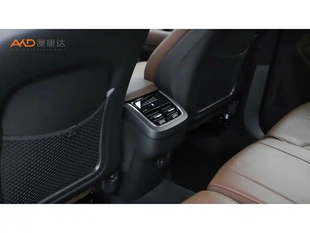 Volvo XC90 沃尔沃XC902021款 B6 智逸豪华版 7座