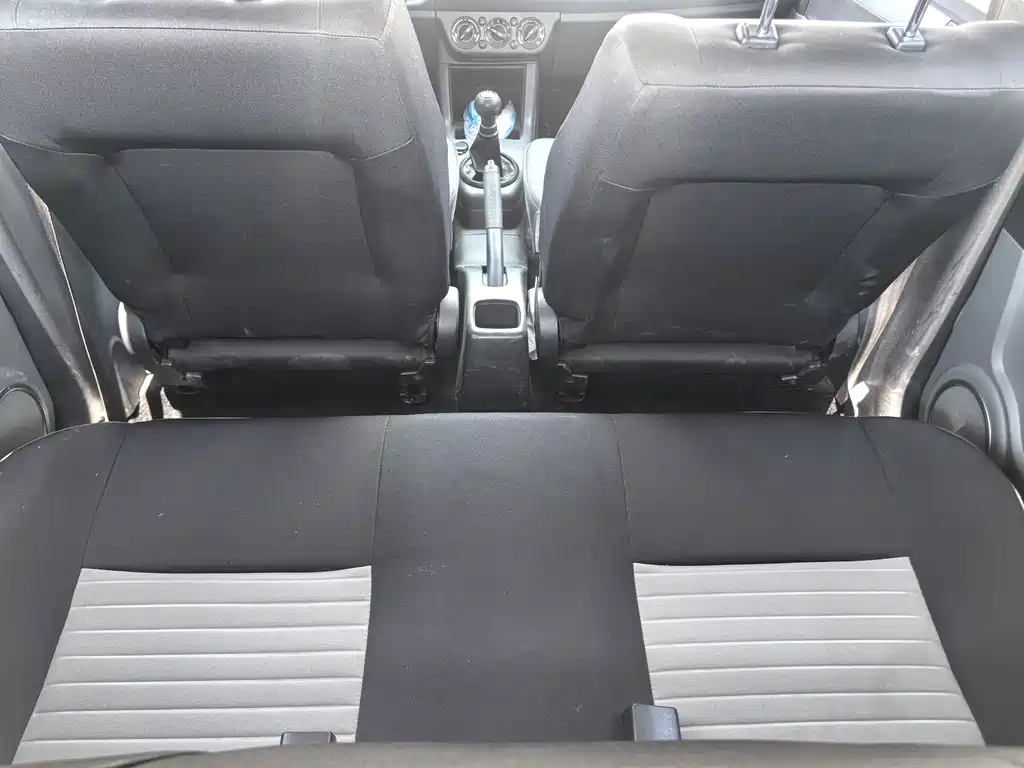 Swift 1.3 L Manual Standard