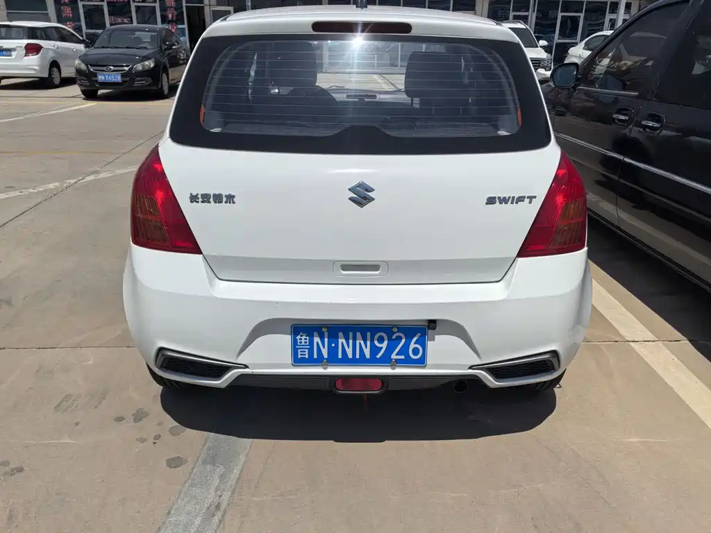 Swift 1.3 L Manual Standard