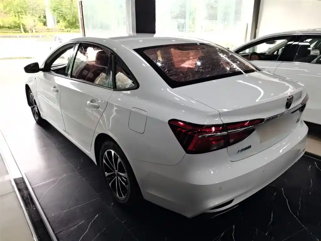 Roewe i6 Classic 荣威i6经典 2019款 PLUS 1.6 L CVT 4 G互联豪华大赞版