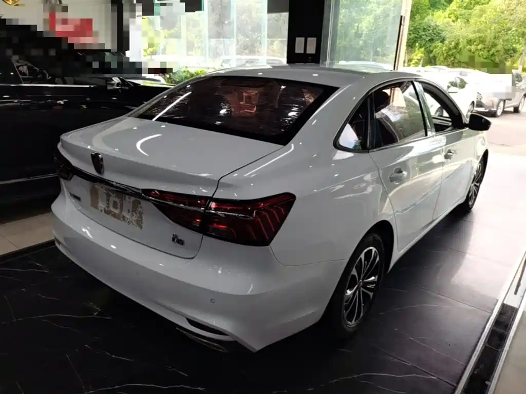 Roewe i6 Classic 荣威i6经典 2019款 PLUS 1.6 L CVT 4 G互联豪华大赞版