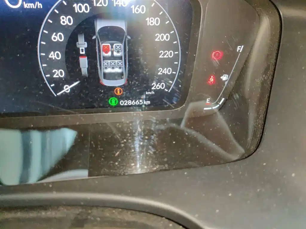 Integra 240 TURBO CVT Leading