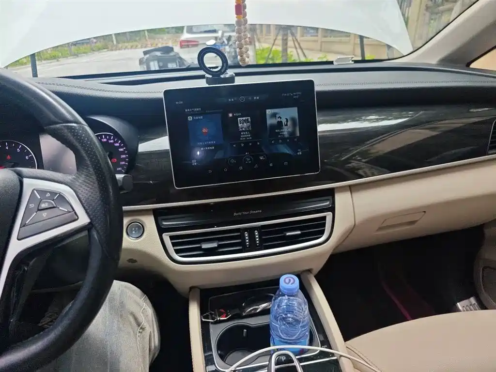 Song MAX 宋MAX 2019款 1.5 T 自动智联睿逸型 7座 国V