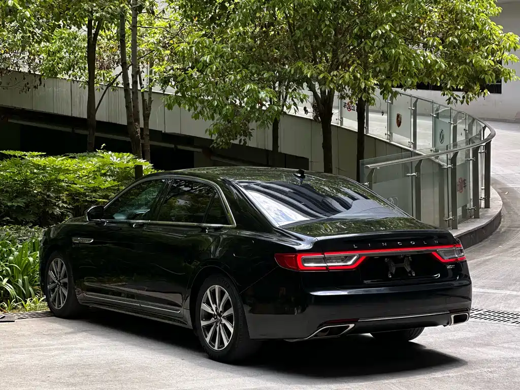 Lincoln Continental 2.0 T 2 WD Premium