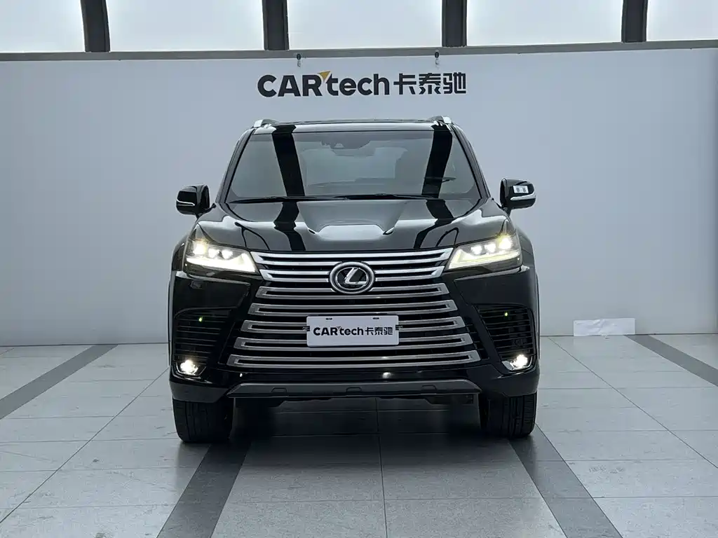 Lexus LX 570 Dynamic Luxury