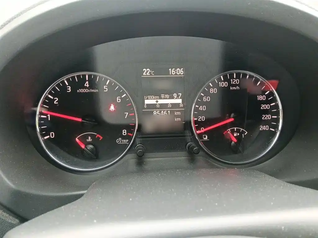 Dongfeng Fengdu MX6 东风风度MX6 2016款 2.0 L CVT四驱梦想版