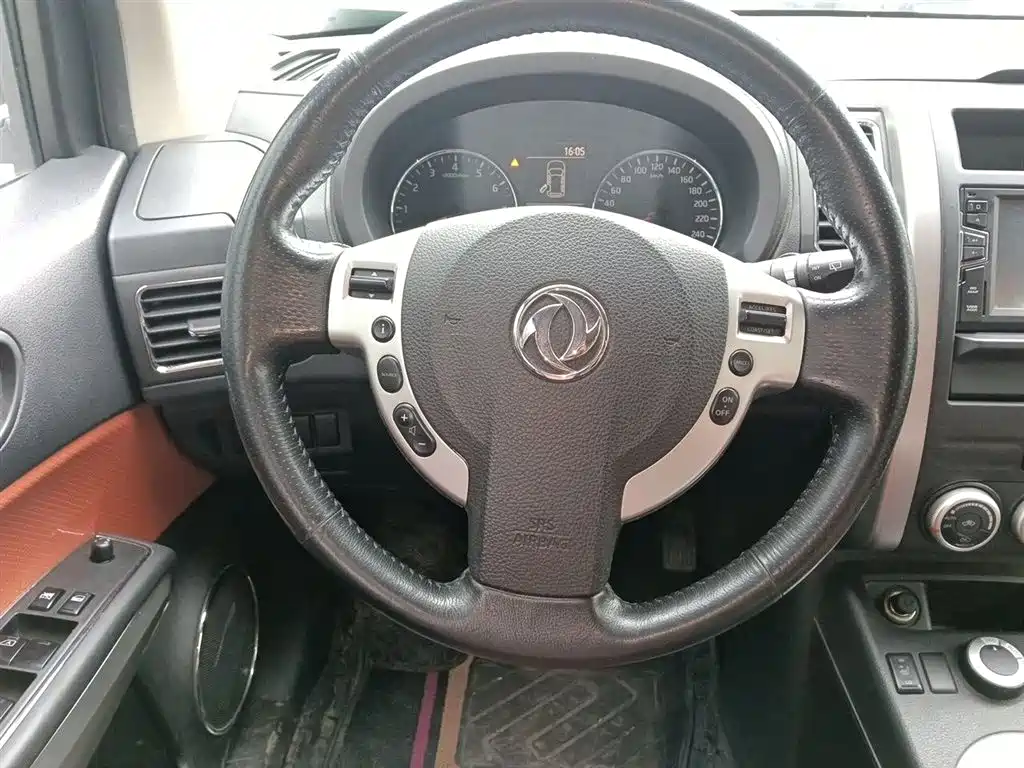 Dongfeng Fengdu MX6 东风风度MX6 2016款 2.0 L CVT四驱梦想版
