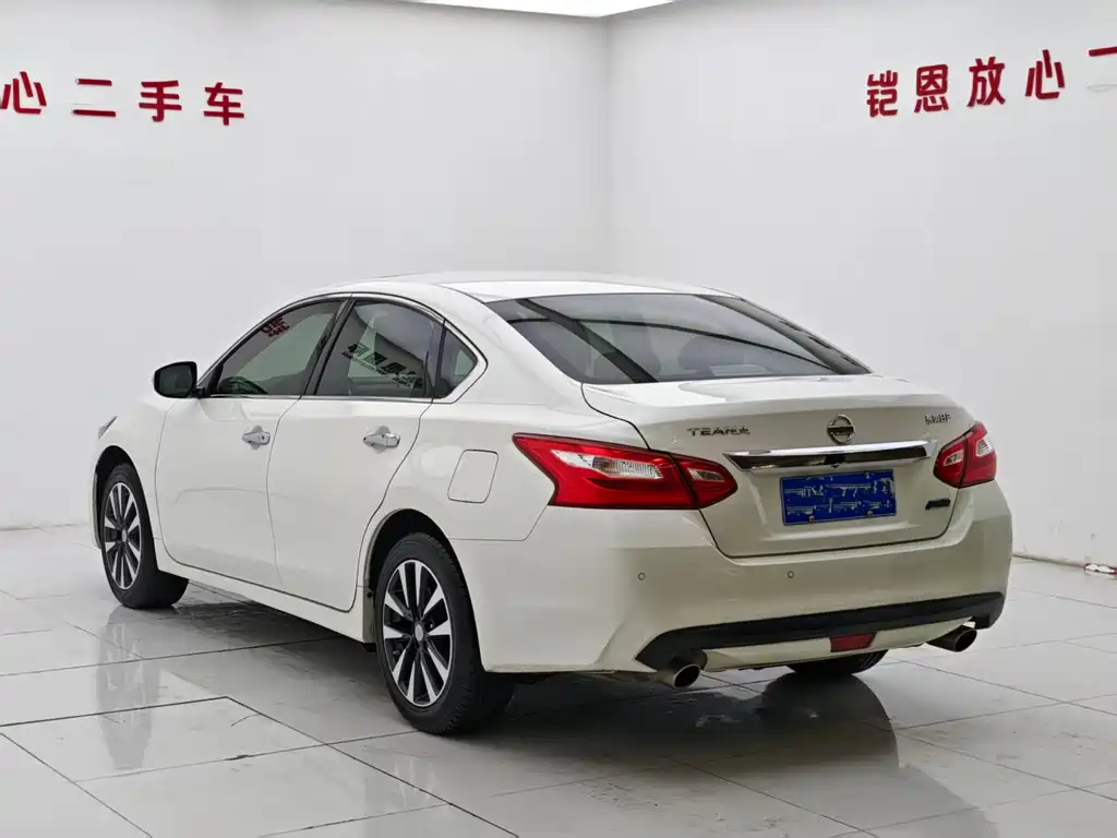 Teana Facelift 2.0 L XL Comfort