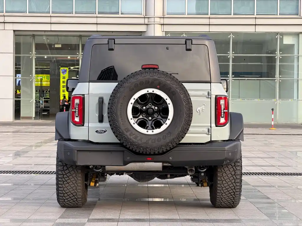 Ford Bronco 2.3 T Badlands