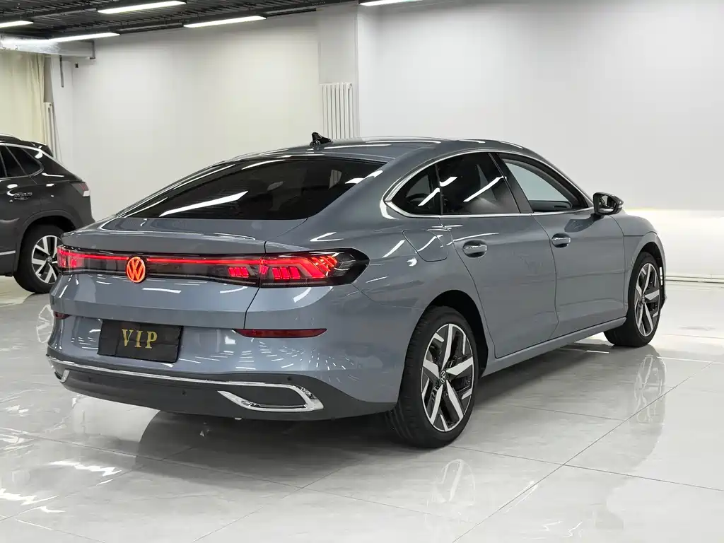 Lamando Lamando L 280 TSI DSG Spicy Cool