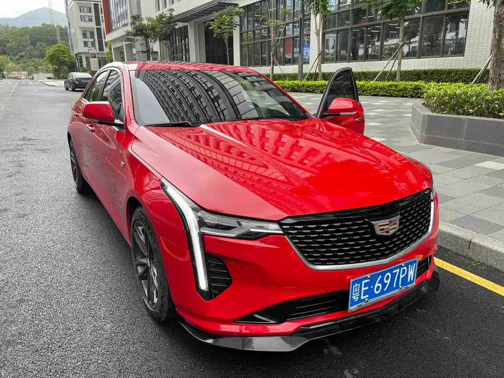 Cadillac CT4 28 T Luxury