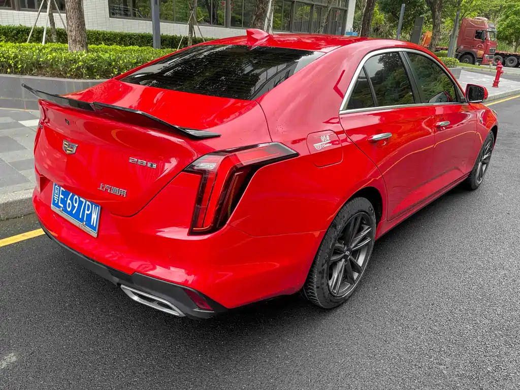 Cadillac CT4 28 T Luxury