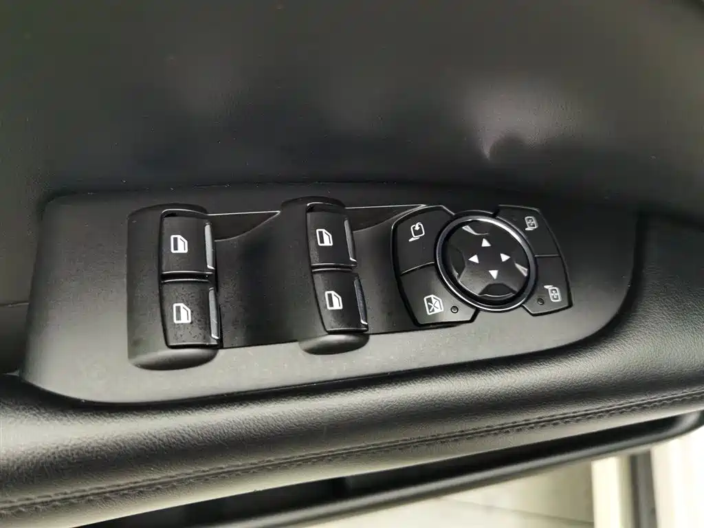 Lincoln MKZ 2.0 T Premium CN-VI