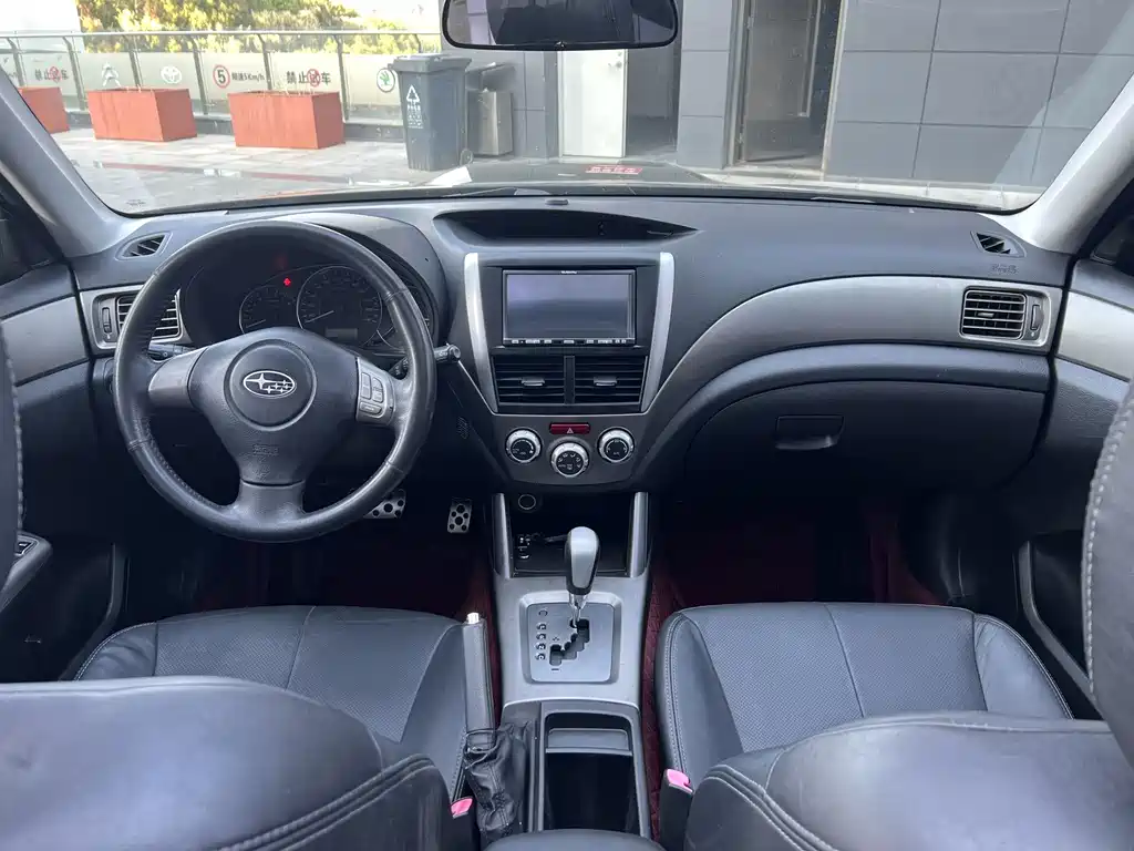 Forester 森林人 2010款 2.5 XT 豪华导航版