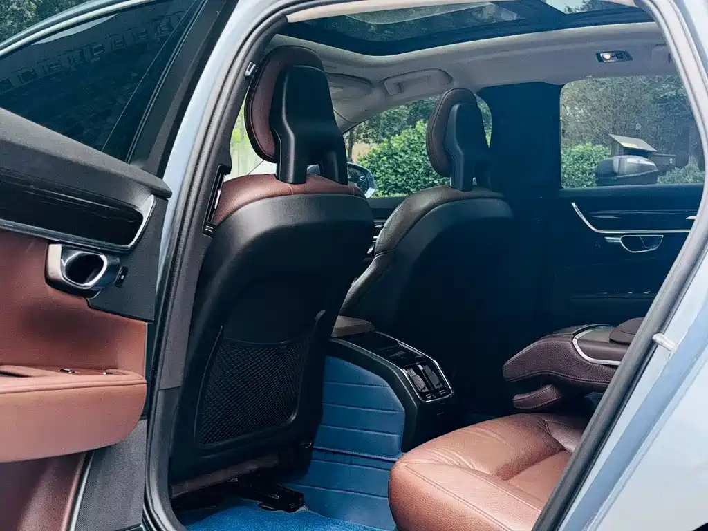 Volvo S90 T4 Smart Vision