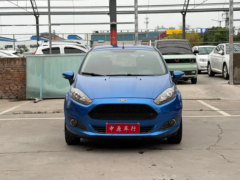Ford Fiesta Hatchback 1.5 L Auto Fashion