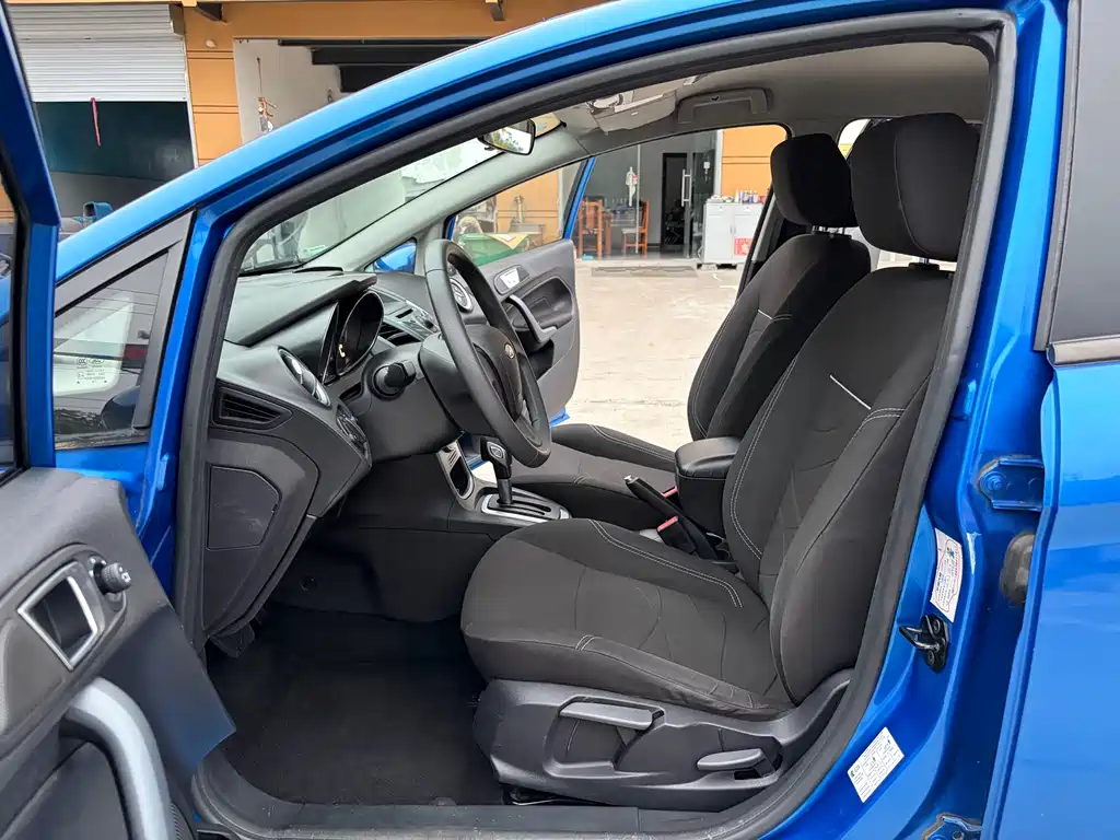 Fiesta Hatchback 1.5 L Auto Fashion