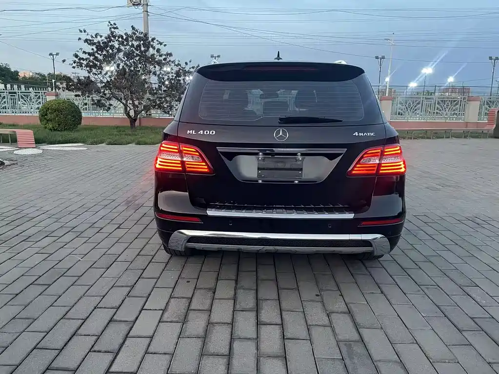 Mercedes-Benz M-Class ML 400 4 MATIC Dynamic