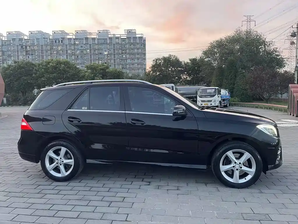 Mercedes-Benz M-Class ML 400 4 MATIC Dynamic