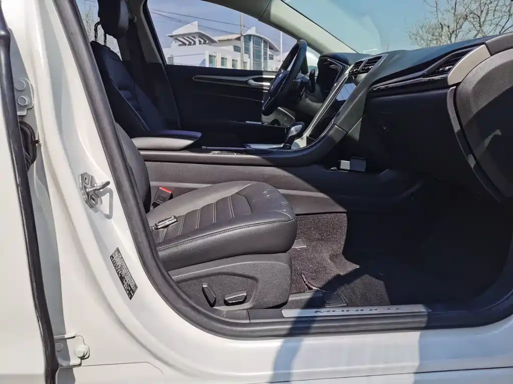 Mondeo 2.0 L GTDi200 Fashion