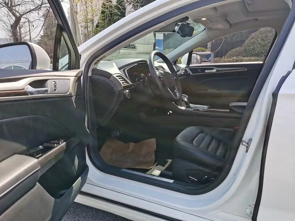 Mondeo 2.0 L GTDi200 Fashion