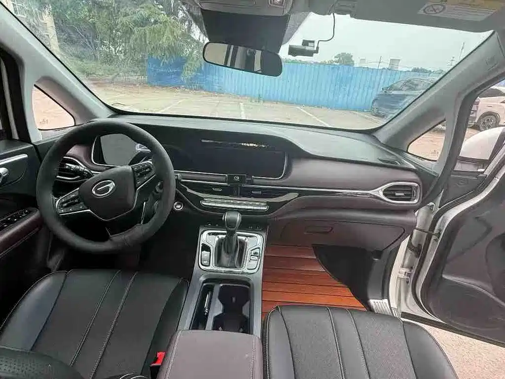 GAC Trumpchi M6 PRO 270 T DCT Luxury