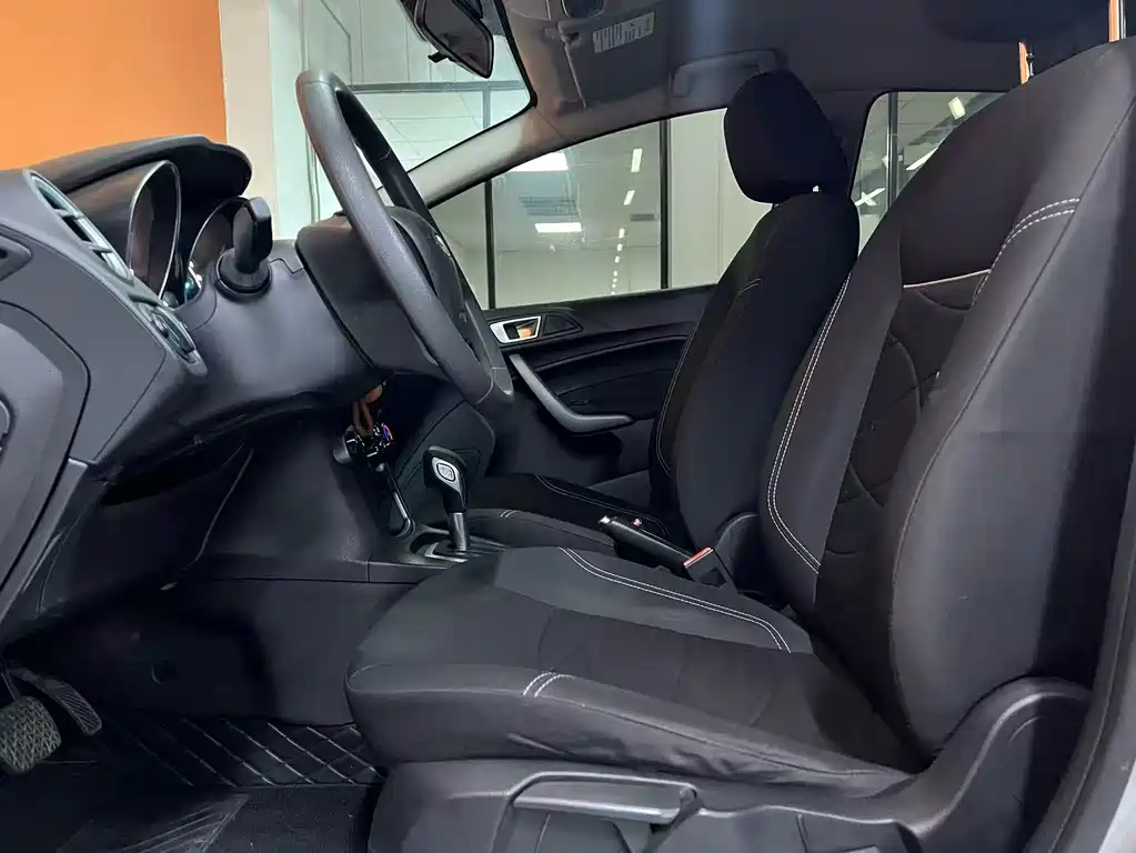 Fiesta Hatchback 1.5 L Auto Fashion