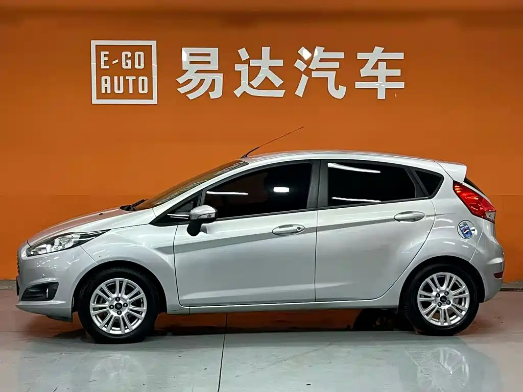 Fiesta Hatchback 1.5 L Auto Fashion