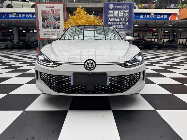 Volkswagen Lamando Lamando L 280 TSI DSG Spicy Cool