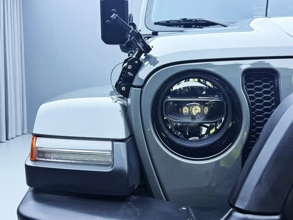 Wrangler 2.0 T Highland 4-door