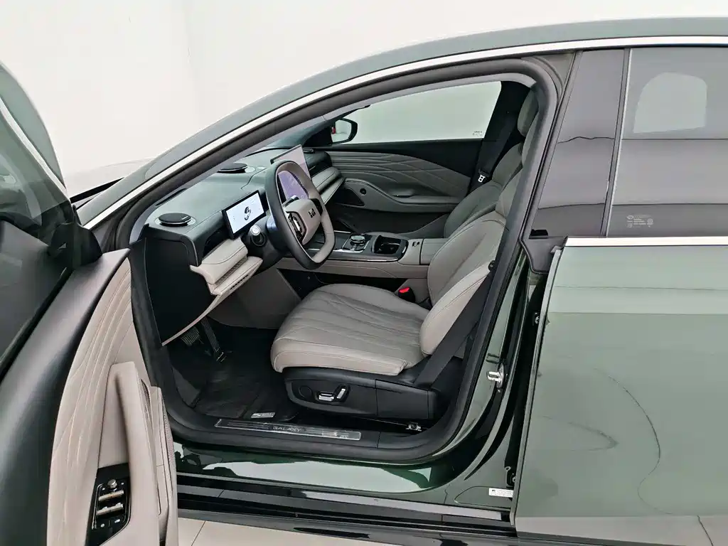 Galaxy Xingyao 8 130 km EM-i Premium