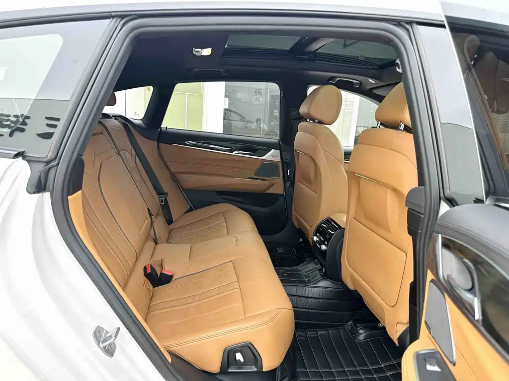 BMW 6 Series GT 630 i M Sport Package