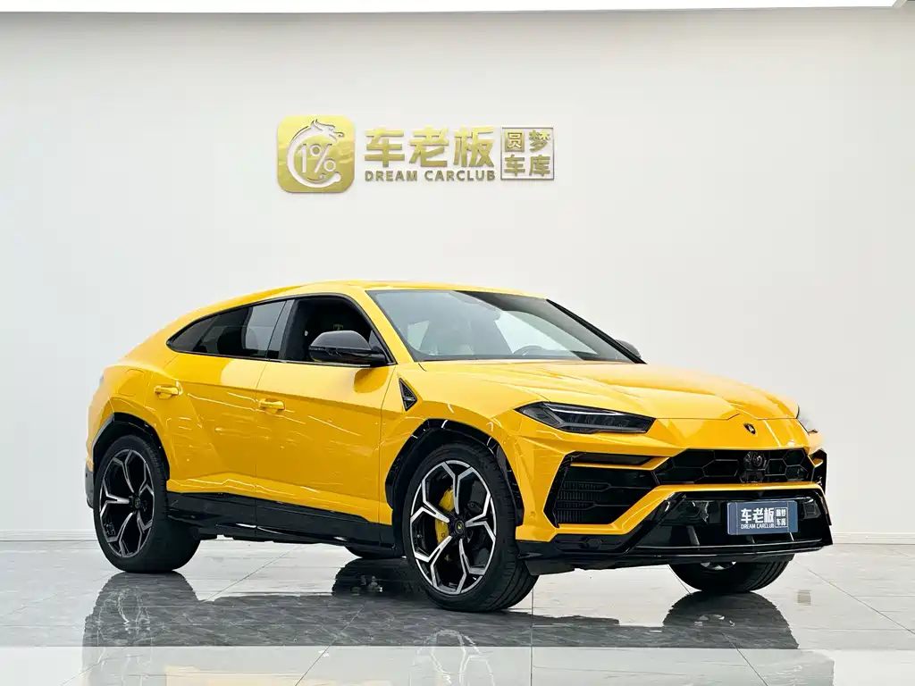 Urus 4.0 T V8