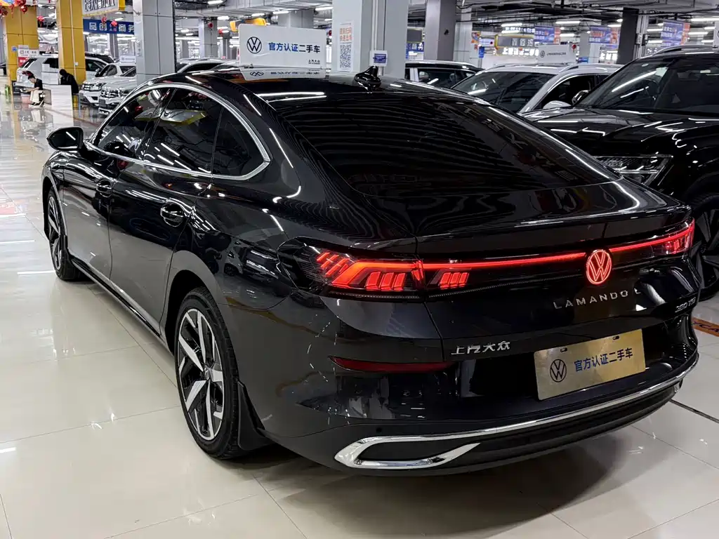 Lamando Lamando L 280 TSI DSG Spicy Cool